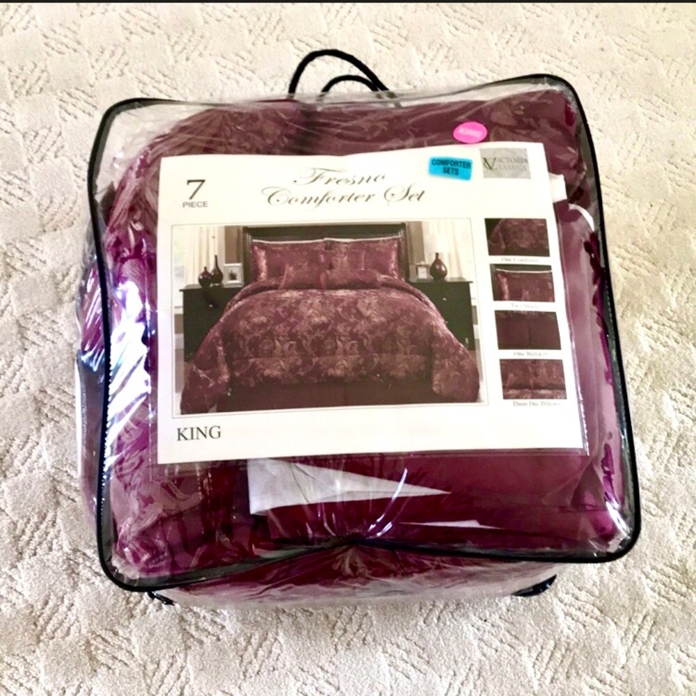Brand New 7 Piece King Comforter Set